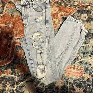 American Eagle Distressed/Ripped Skinny Jeans